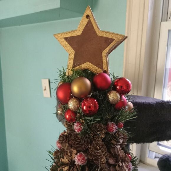 20" Natural Pine Cone (treated) Christmas Tree. CHRISTMAS ART. - Picture 9 of 11